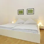 A & B Apartment & Boardinghouse Berlin
